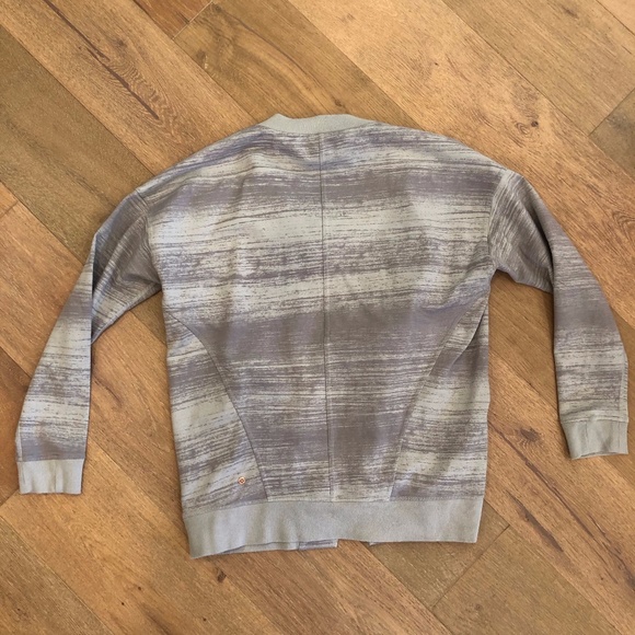 Lululemon | NEW Sweatshirt - Picture 2 of 6